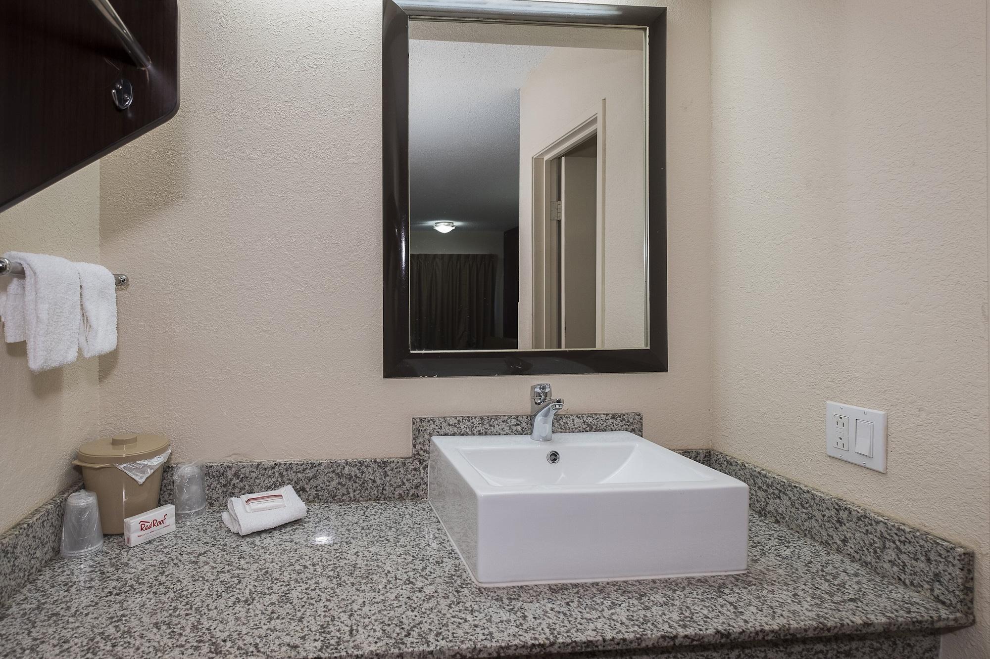 Red Roof Inn Columbus East- Reynoldsburg Brice Εξωτερικό φωτογραφία