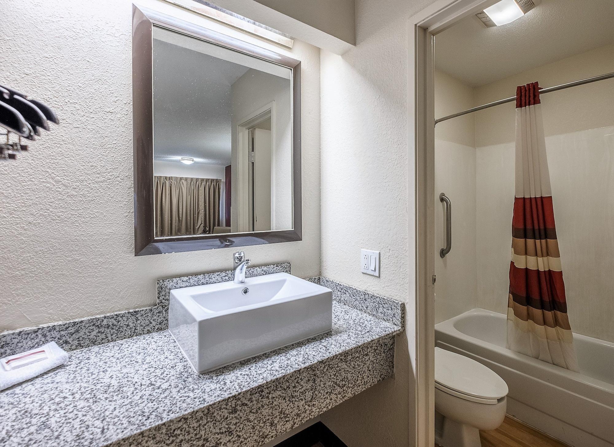 Red Roof Inn Columbus East- Reynoldsburg Brice Εξωτερικό φωτογραφία