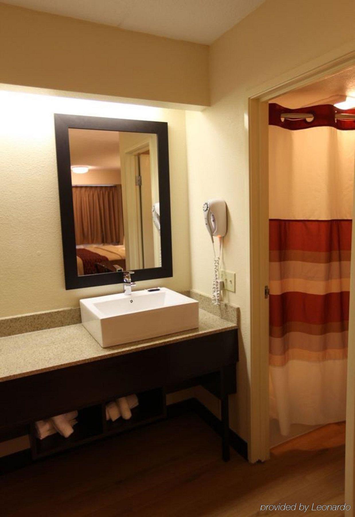Red Roof Inn Columbus East- Reynoldsburg Brice Εξωτερικό φωτογραφία